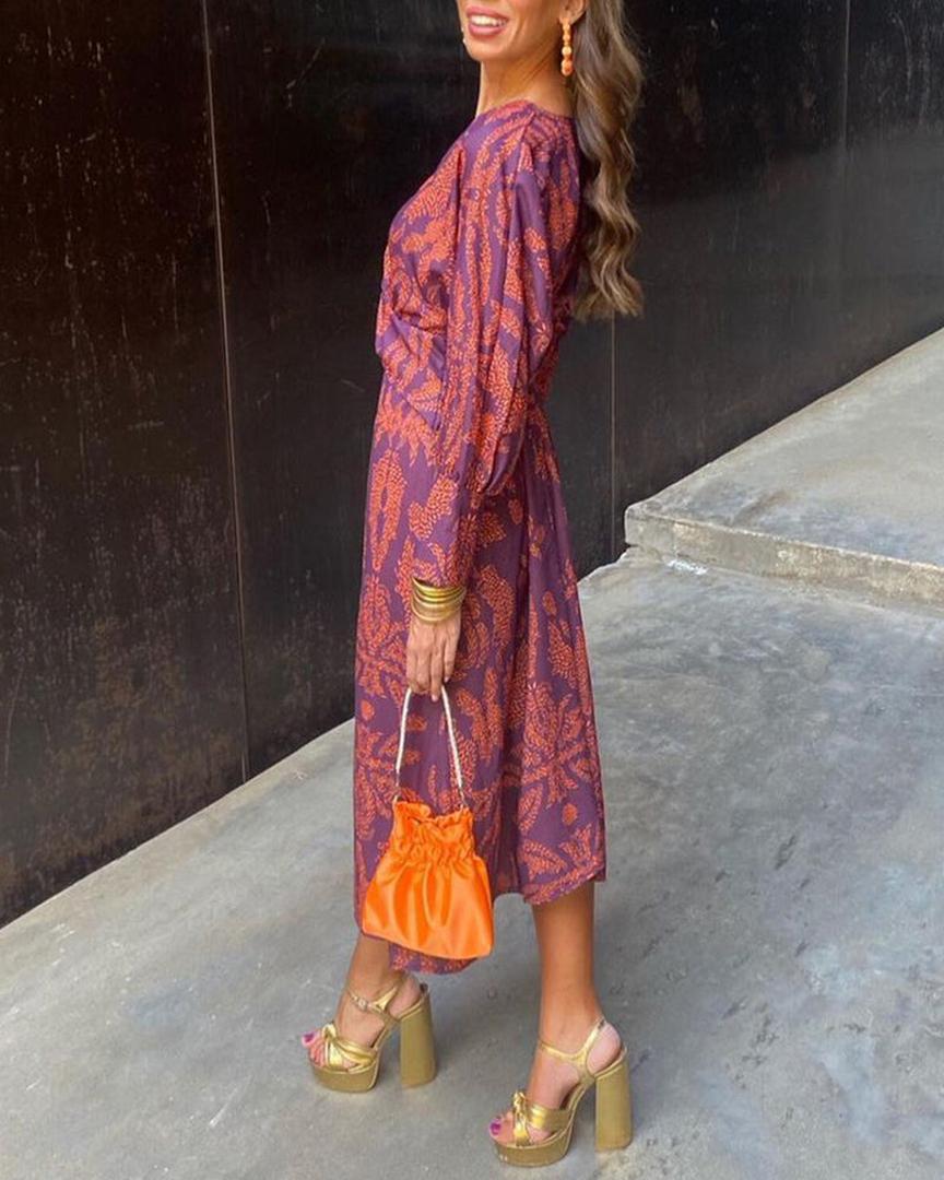 Long dress with V-neckline and long sleeves