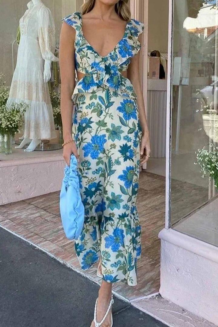 Flowy sleeveless summer maxi dress with ruffled straps