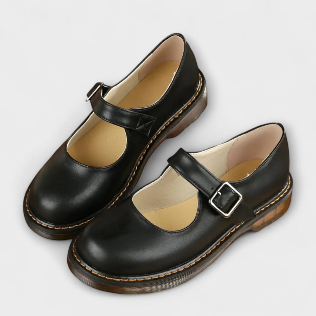 Leather Mary Jane ballerinas with strap and buckle
