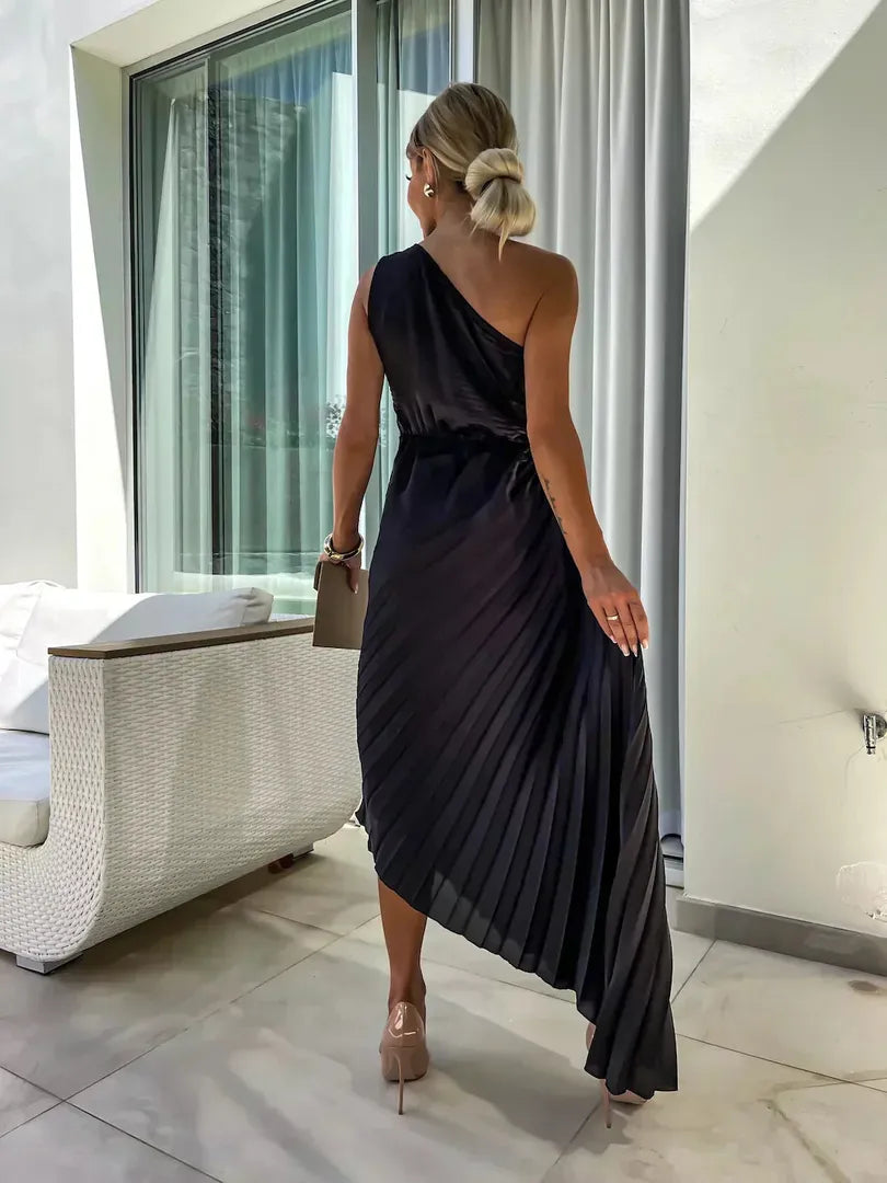 One-shoulder pleated midi dress