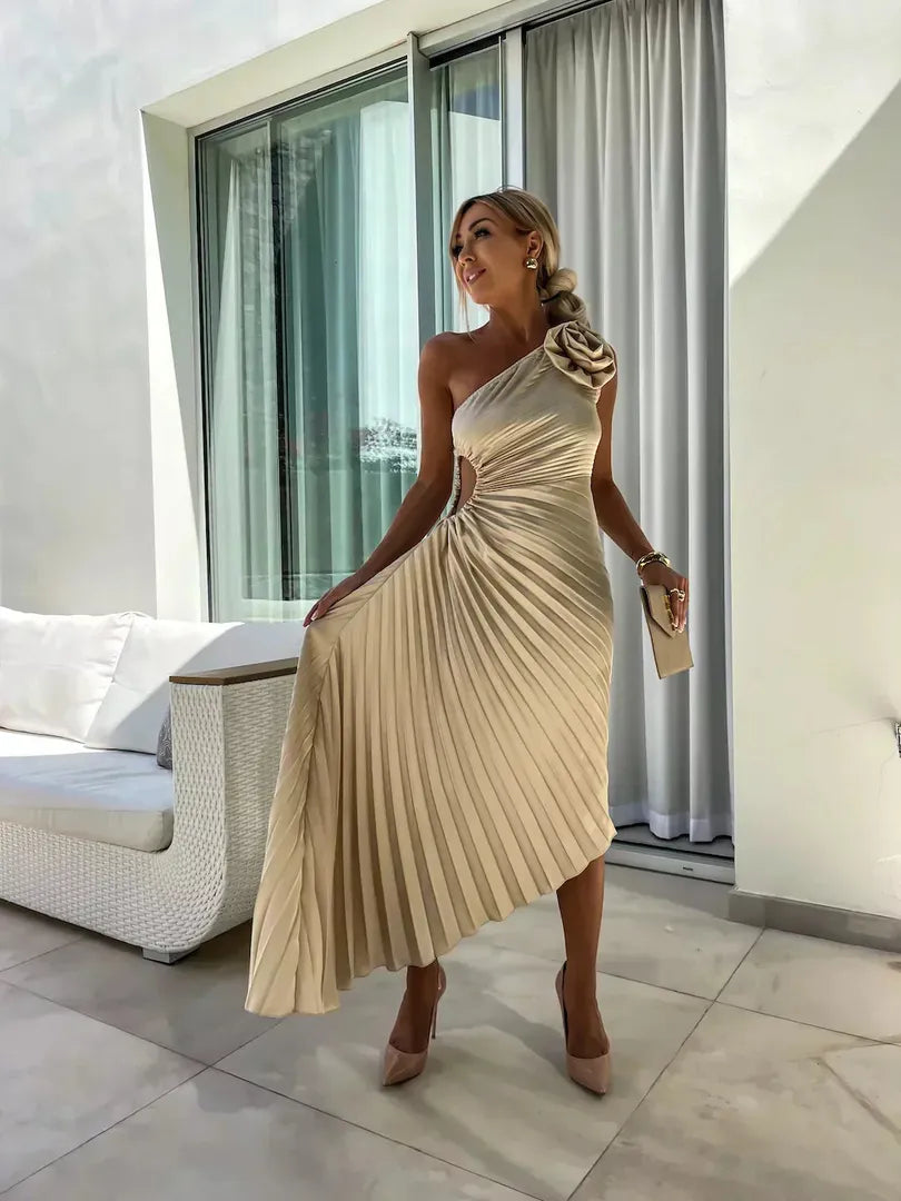 One-shoulder pleated midi dress