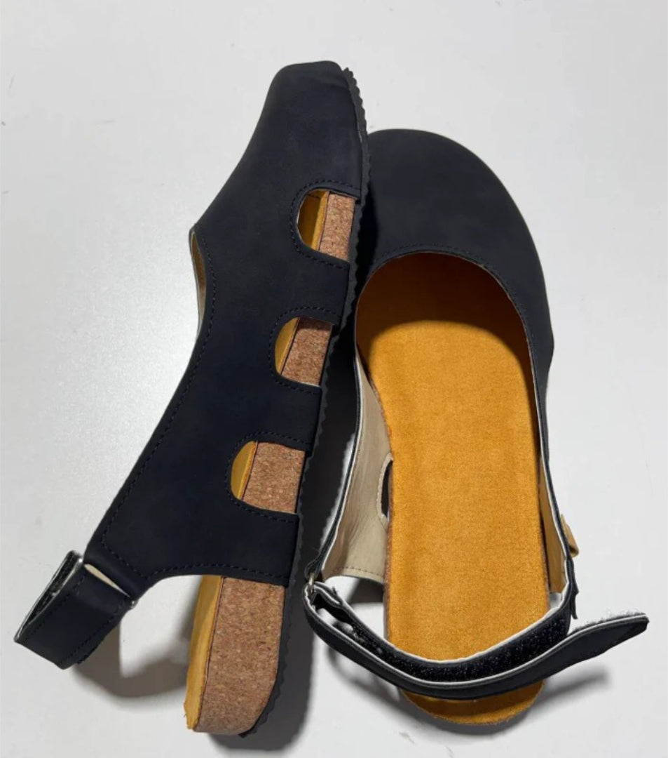 Slingback sandals with a closed toe