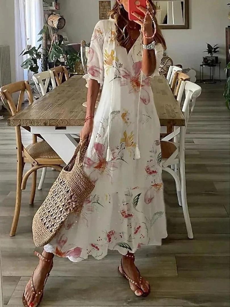 Boho style maxi dress with floral pattern and V-neckline